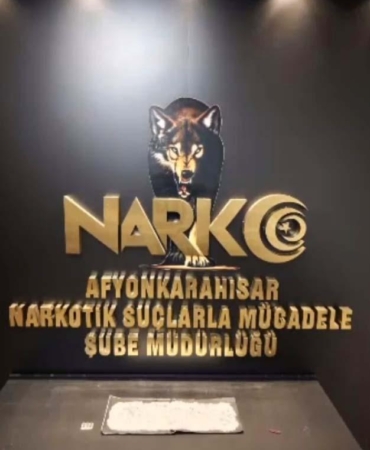 Uyuşturucu etkisinde araç kullanırken yakalandı