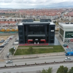 Diş hekimi Nevzat Ballıpınar: Kendi kendine yeten üst segment bir klinik kurduk