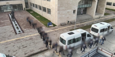 Sanal medya dolandırıcıları yakalandı