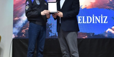 Astronot Atasever, gençlerle buluştu