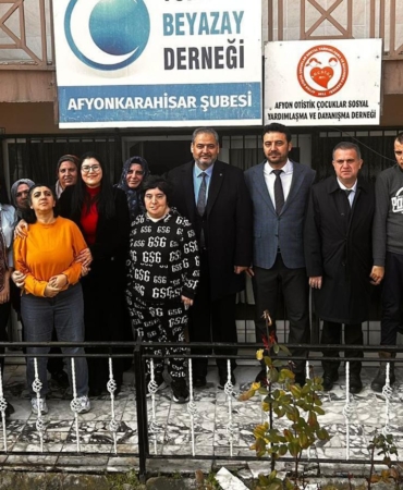 Rektör Aslan, Ulusal Otizm Konfederasyonu’u ziyaret etti