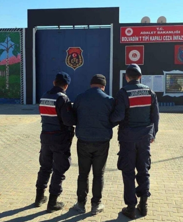 Jandarmanın gözaltına altığı 50 şüpheliden 18’i tutuklandı