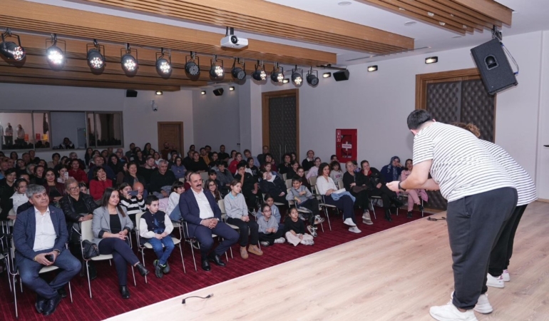 Konyaaltı’nda Doğaçlama Tiyatro Heyecanı!