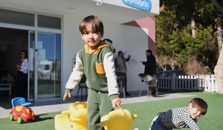 Bebek Parkı, Ailelerin Gözdesi Olmaya Devam Ediyor!