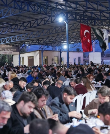 Başkan Kotan İftar Sofrasında Vatandaşlarla Buluştu