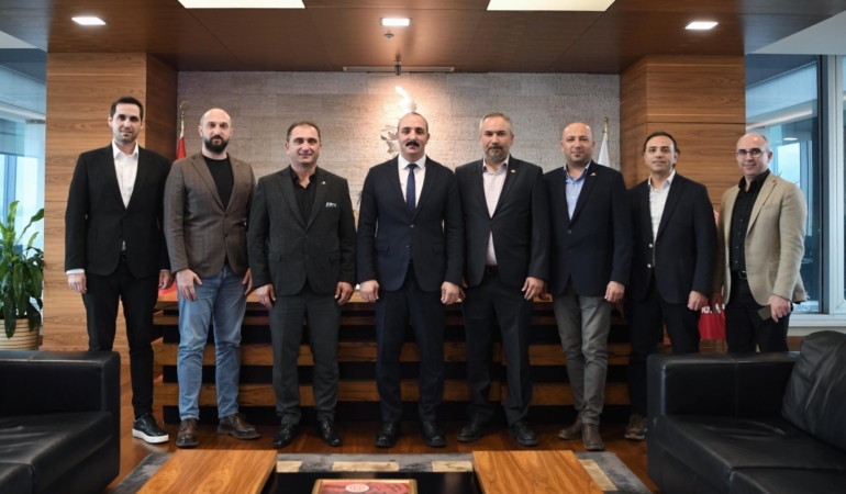 Konyaaltı’nda Memurların Hakları İyileştirildi