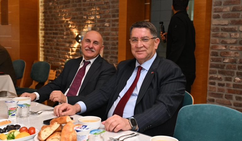 Antalya Marangozlar Esnafı İftar Programında Buluştu