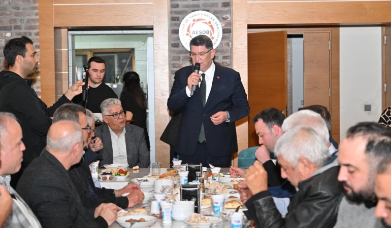 Antalya Oto Tamircileri İftar Programında Buluştu