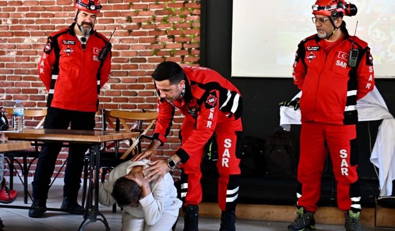 Engelsiz Kafe’de Afet Farkındalık Eğitimi