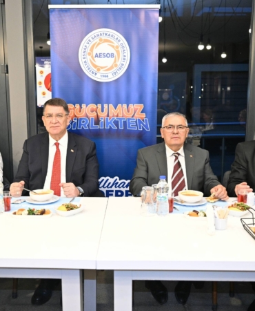 Antalya Esnafı İftar Sofrasında Buluştu!
