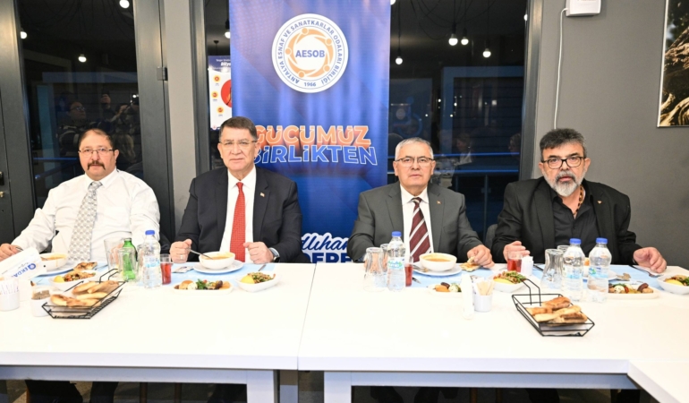 Antalya Esnafı İftar Sofrasında Buluştu!