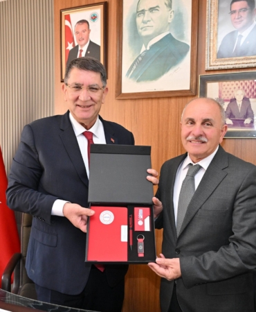 Başkan Evyapan’a Güven Tazeleyen Ziyaret!