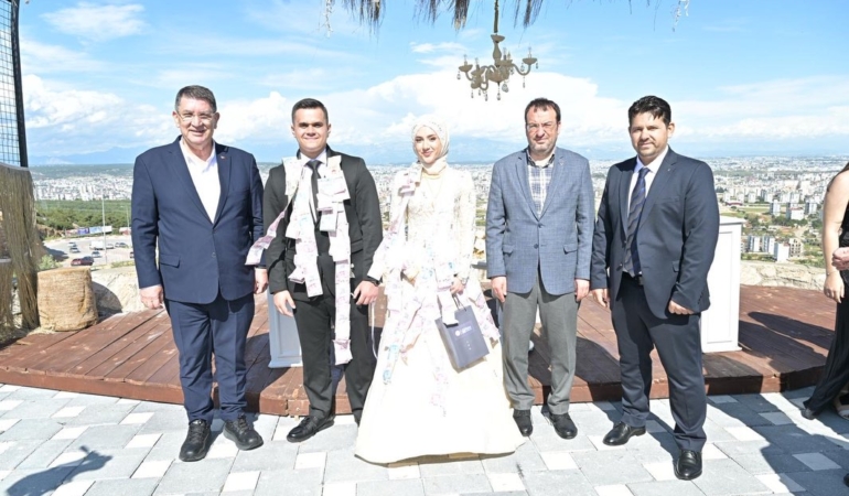 Antalya’da Neşe Dolu Nişan Töreni Gerçekleşti!