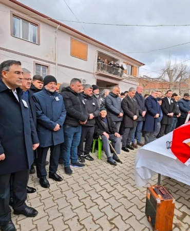 Başkan Karabacak toprağa verildi