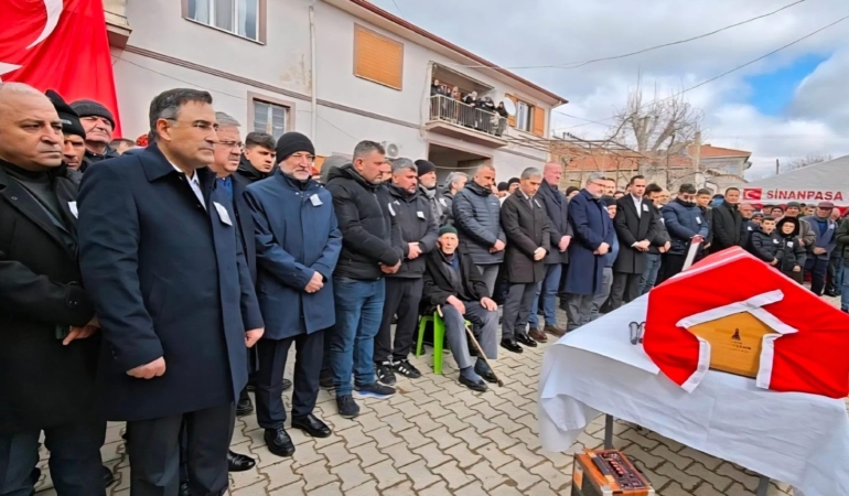 Başkan Karabacak toprağa verildi