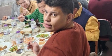 Engelliler ve aileleri iftarda buluştu