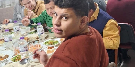 Engelliler ve aileleri iftarda buluştu