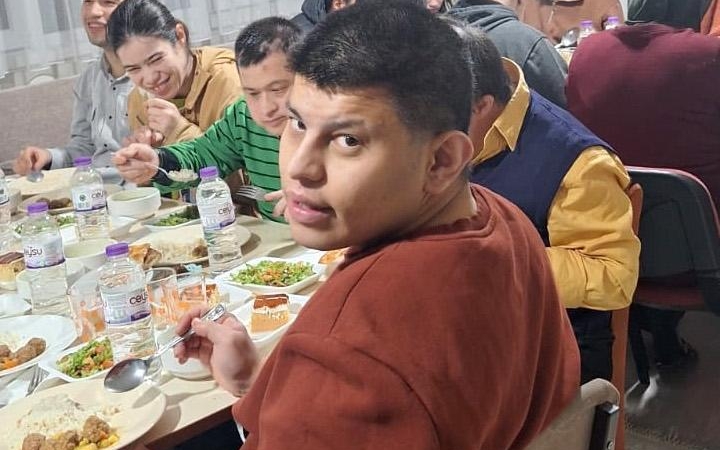 Engelliler ve aileleri iftarda buluştu