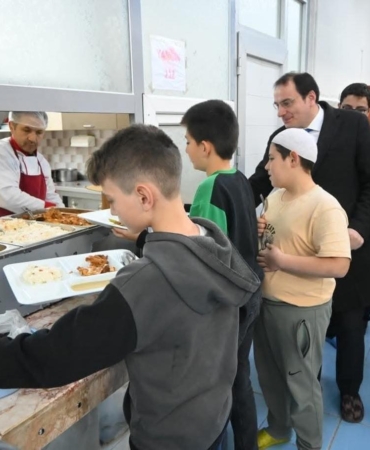 Kaymakam Türker öğrencilerle iftar yaptı
