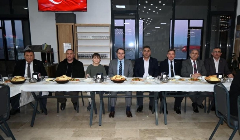 Muhtarlarla iftar buluşması