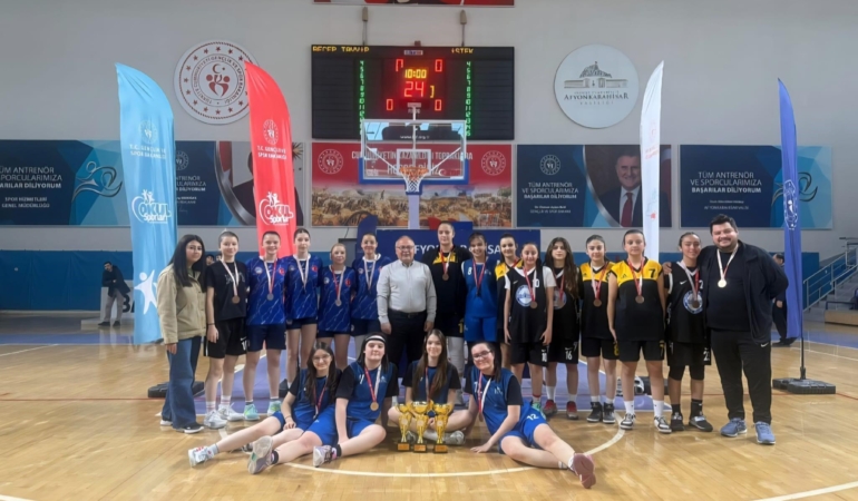 Gençler basketbol müsabakaları sona erdi