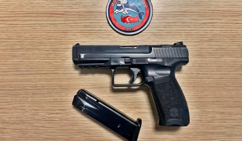 Aranan 20 kişi yakalandı