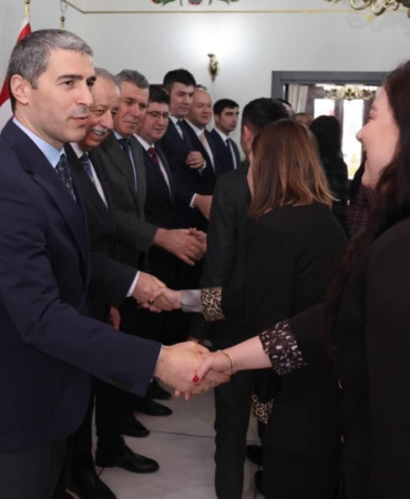 Vali Aktaş, kurum personeliyle bayramlaştı