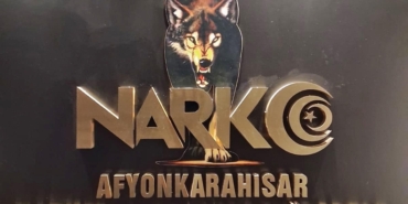 Otomobilde uyuşturucuyla yakalandılar