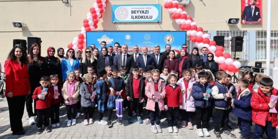 Vali Aktaş, öğrencilerle bir araya geldi