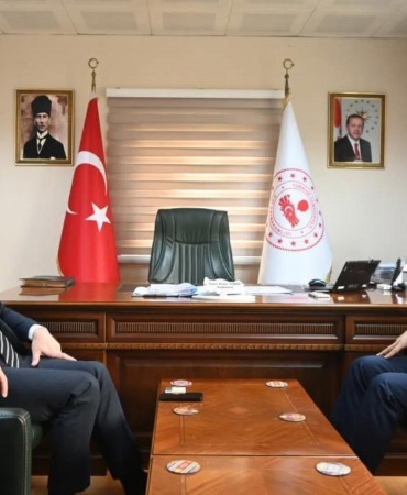 Kaymakam Türker, Kızılören Kaymakamı Çetin’i ağırladı
