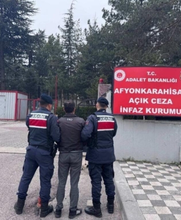Aranan 46 kişiyi jandarma yakaladı