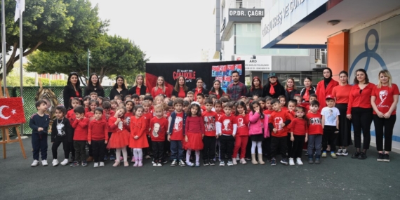 Miniklerden Çanakkale Zaferi’ne Anlamlı Kutlama