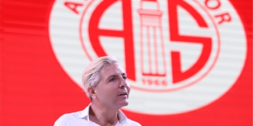 TOLGA CÖMERTOĞLU’NDAN 1 MİLYONLUK DESTEK: “ÖNCE ÇALIŞANIN MAAŞI ÖDENSİN”