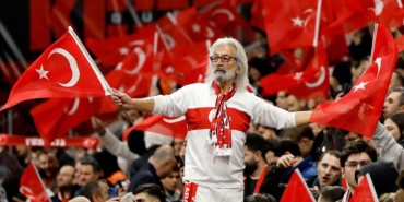 Amigo Miloş’a Teşekkür, Milli Takıma Destek!