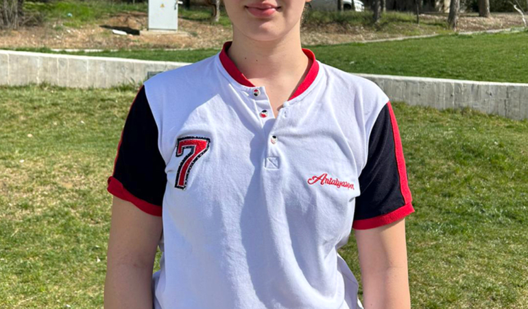 Bade Gülenç, Yunanistan’a Sutopu İçin Gidiyor!