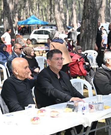 Antalya’da Esnaf ve Aileleri Bahar Şenliği’nde Buluştu