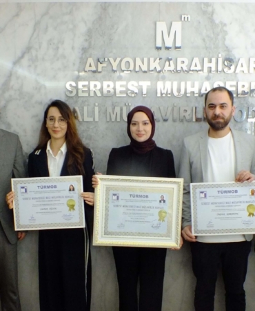 Yeni mali müşavirlere ruhsatları verildi