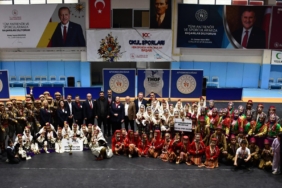 Afyonkarahisar’da Kulüplerarası Halk Oyunları Müsabakaları sona erdi