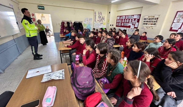 Jandarmadan trafik eğitimi