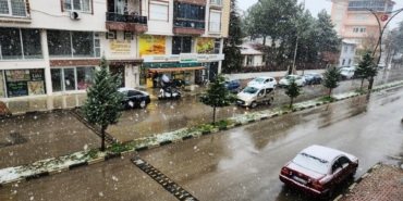 Çay’da kar etkisini gösterdi