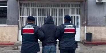 Aranan 2 hükümlü yakalandı