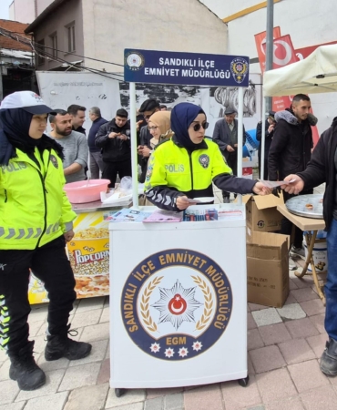 Polislerden şehit meslektaşları için lokma