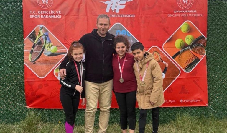 Ulusal tenis turnuvası sona erdi