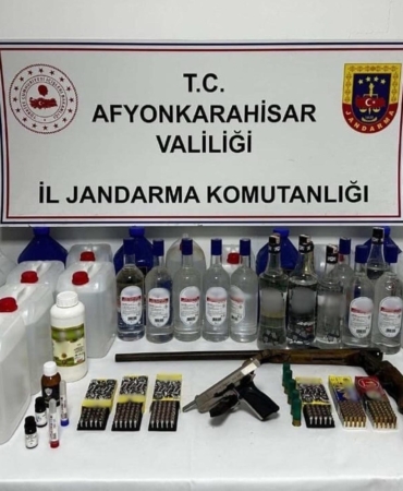 Jandarmadan sahte alkol baskını