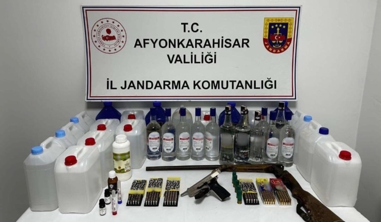 Jandarmadan sahte alkol baskını