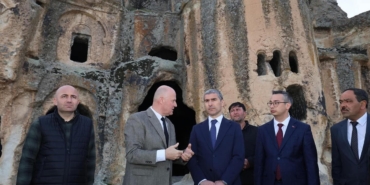 Vali Aktaş Ayazini’nde