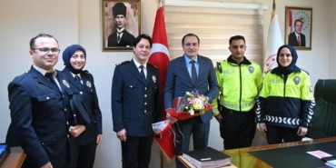 Kaymakamdan polis memuruna başarı belgesi
