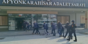 Afyonkarahisar merkezli 2 ilde DEAŞ operasyonu; 5 tutuklama