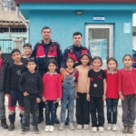 Jandarmadan öğrenci ve öğretmenlere seminer