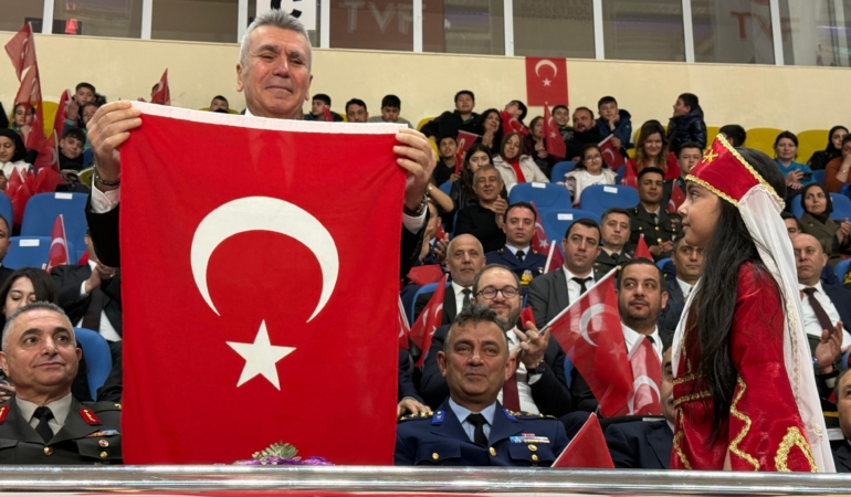 23 Nisan Afyonkarahisar’da coşkuyla kutlandı